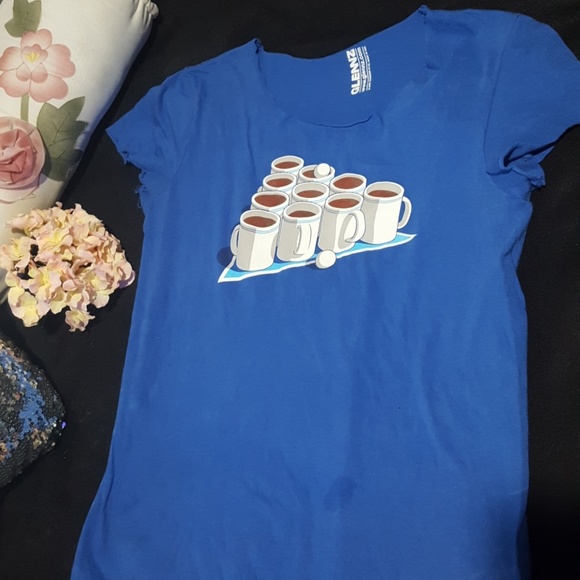 Coffee pong - Picture 1 of 2